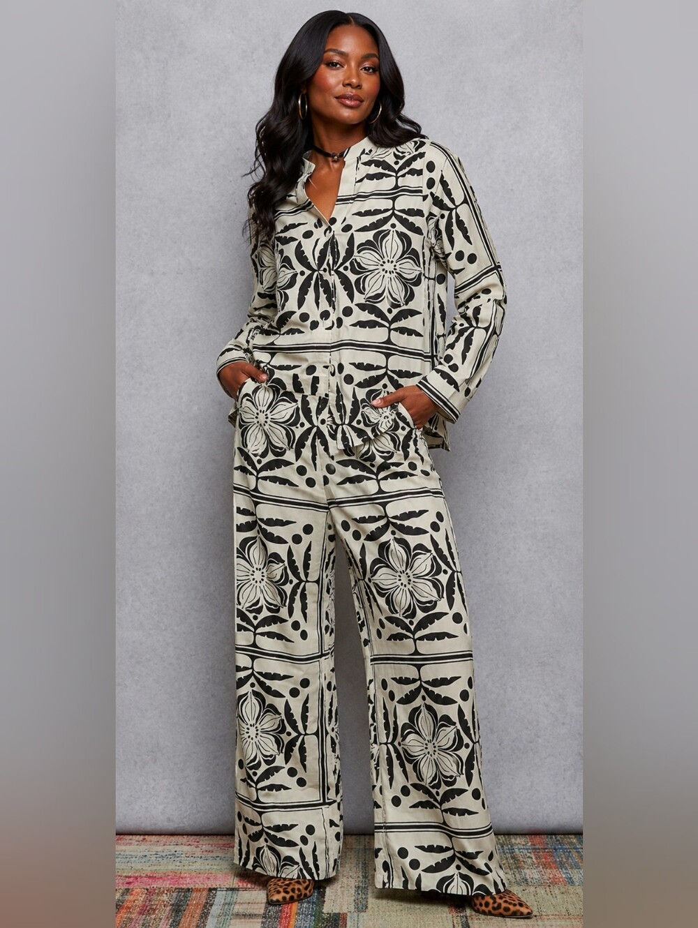 NEW!!! POL Floral Tile Print Wide-Leg Pants & Blouse Set - Cream & Black, NWT
